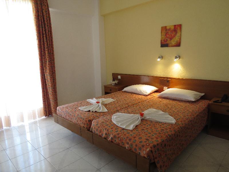 Maritime Hotel Apartments Petaloudes Ngoại thất bức ảnh