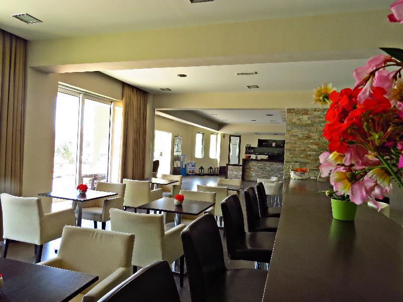 Maritime Hotel Apartments Petaloudes Ngoại thất bức ảnh