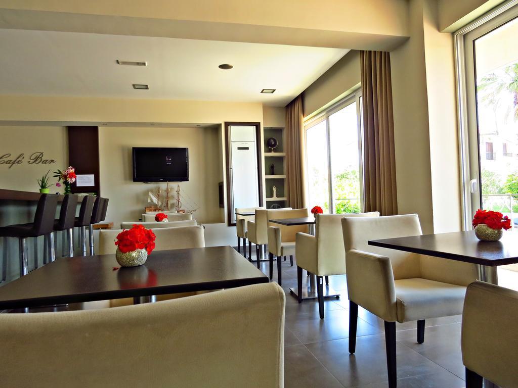 Maritime Hotel Apartments Petaloudes Ngoại thất bức ảnh