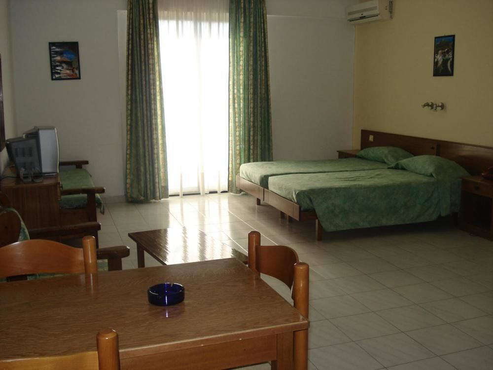 Maritime Hotel Apartments Petaloudes Ngoại thất bức ảnh
